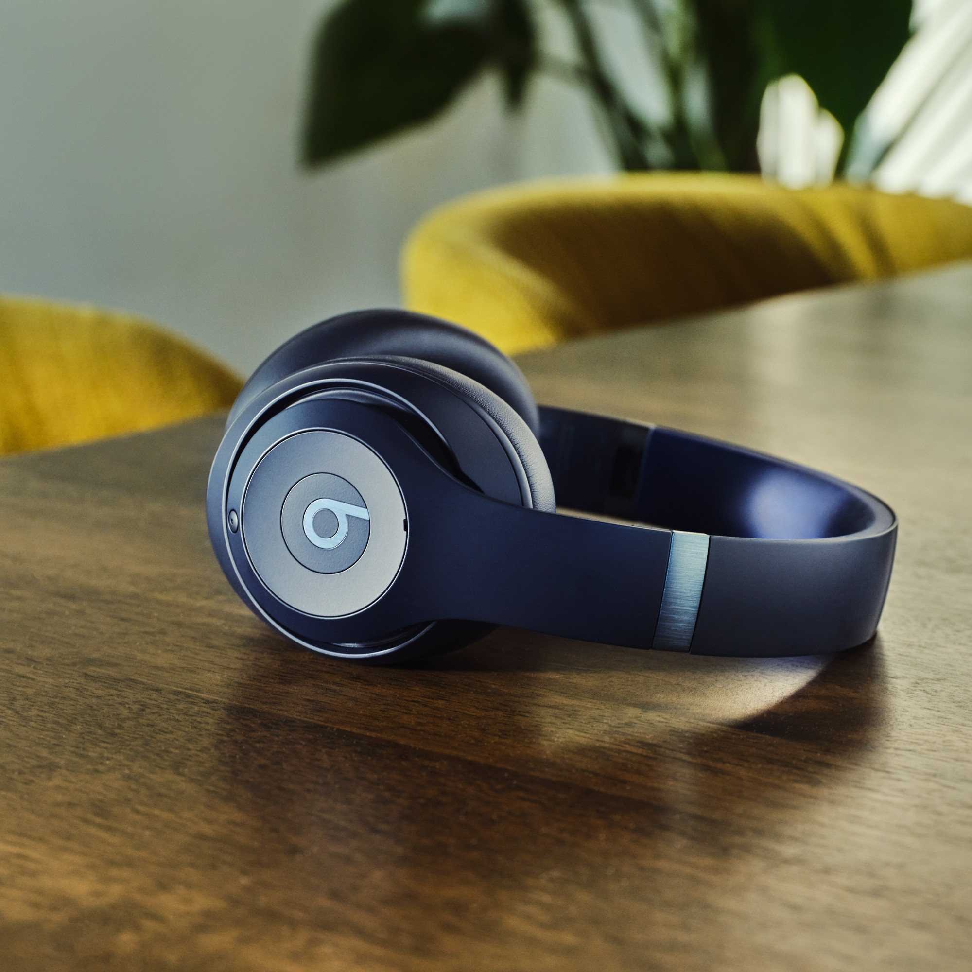 Beats Studio Pro Draadloze Koptelefoon met Noise Cancelling (ANC) - Navy - Afbeelding 6