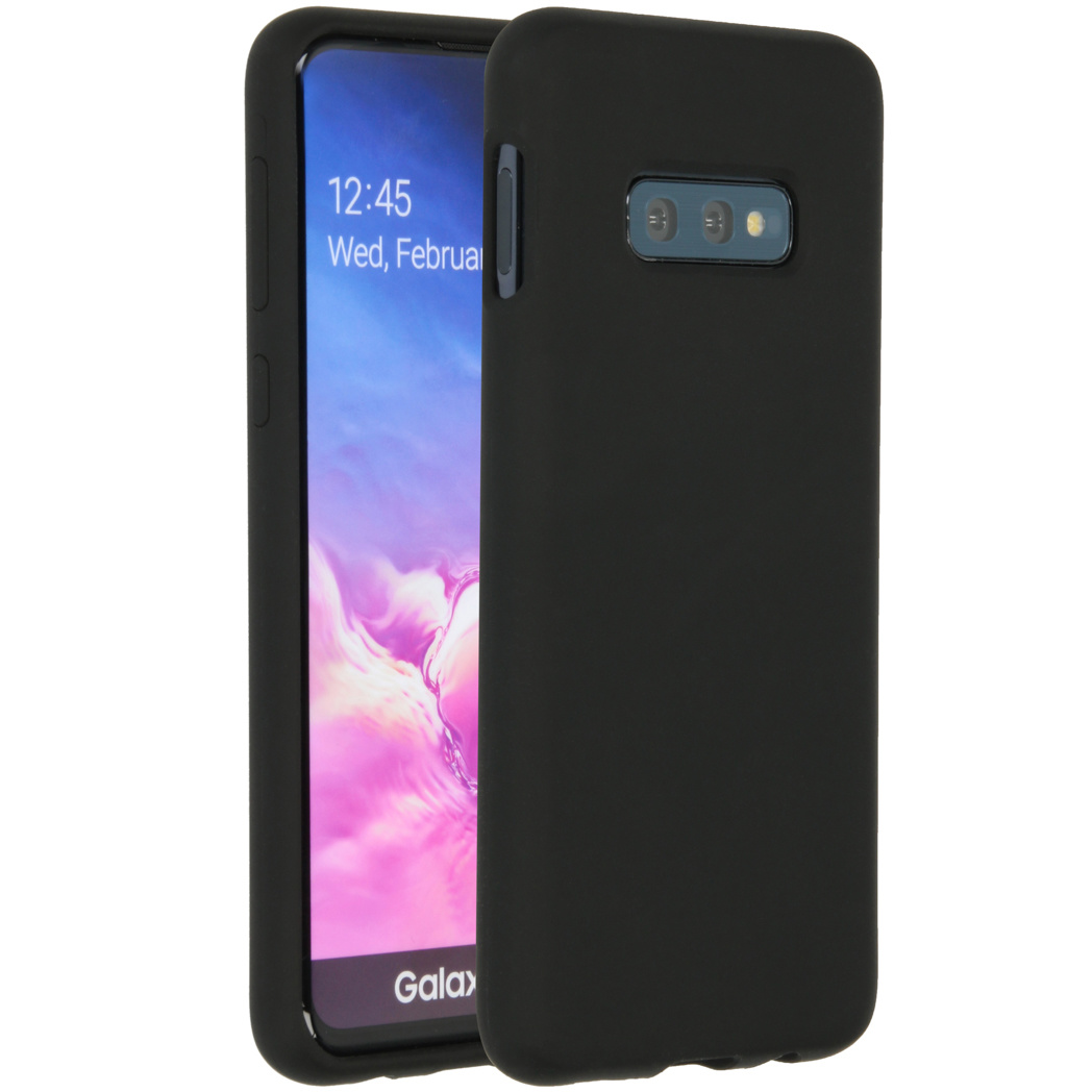 Accezz Liquid Silicone Backcover Samsung Galaxy S10e – Zwart