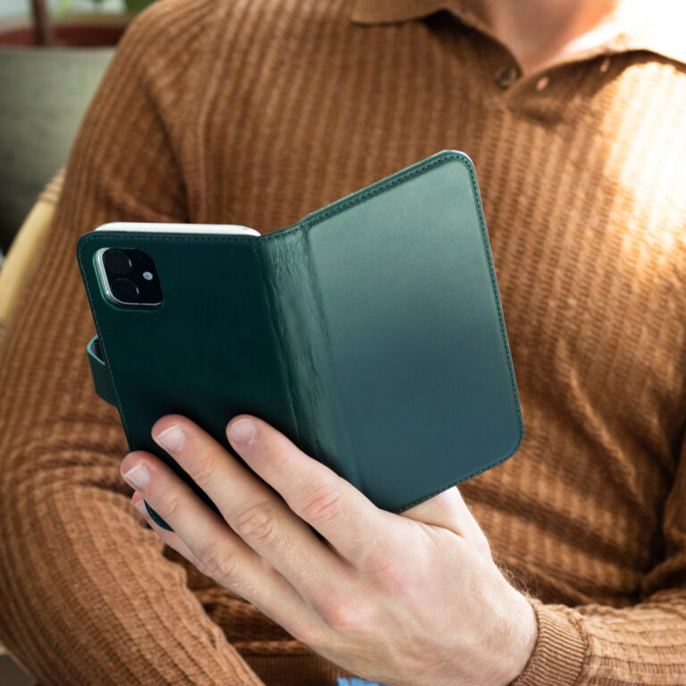 Selencia Echt Lederen Bookcase Apple iPhone Xs - Groen - Afbeelding 5