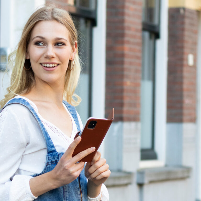 Selencia Echt Lederen Bookcase Samsung Galaxy A12 - Lichtbruin - Afbeelding 6