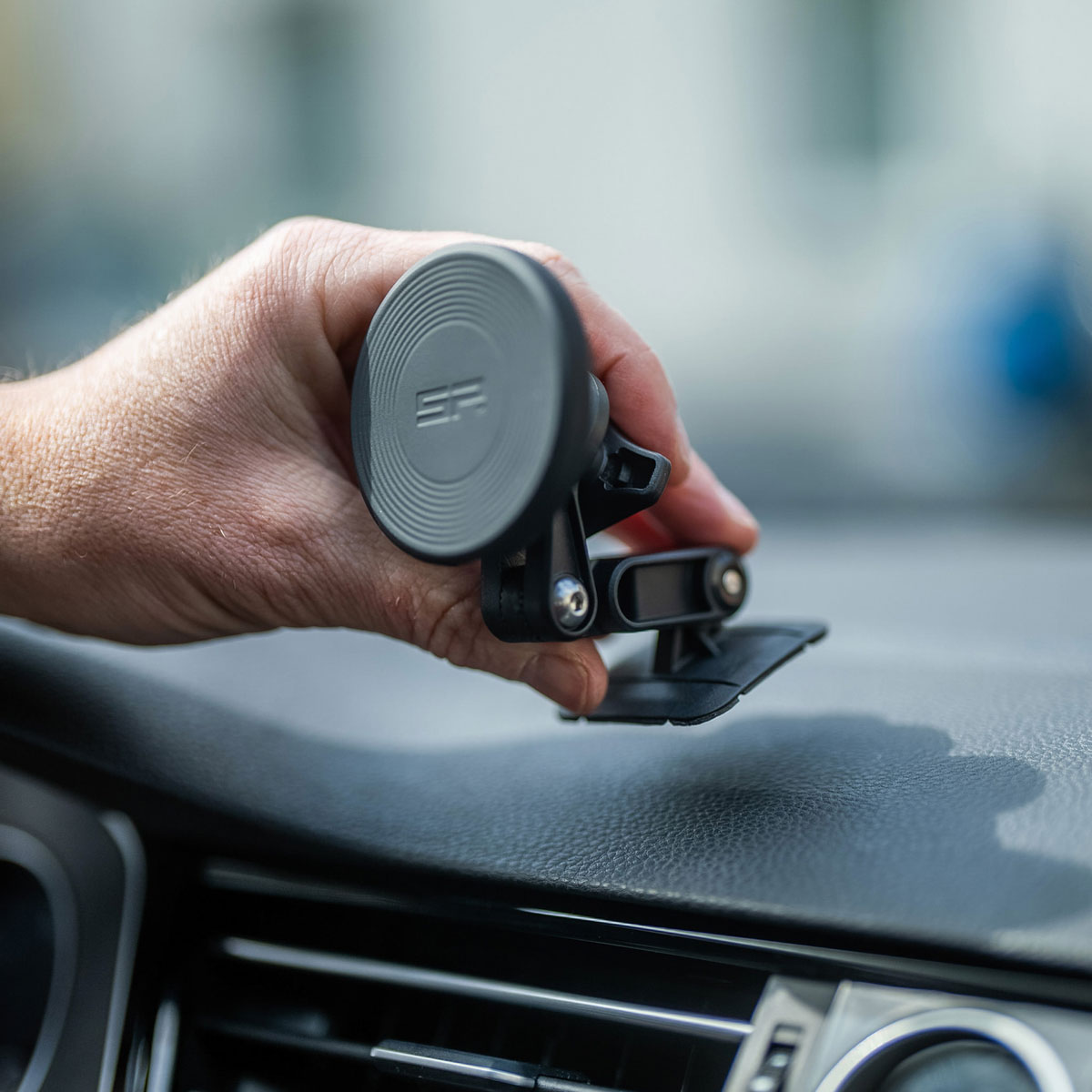 SP Connect SP Charging Adhesive Mount Pro SPC+ - Zelfklevende telefoonhouder - Oplaadfunctie - voor SPC+ hoesjes - Zwart - Afbeelding 8