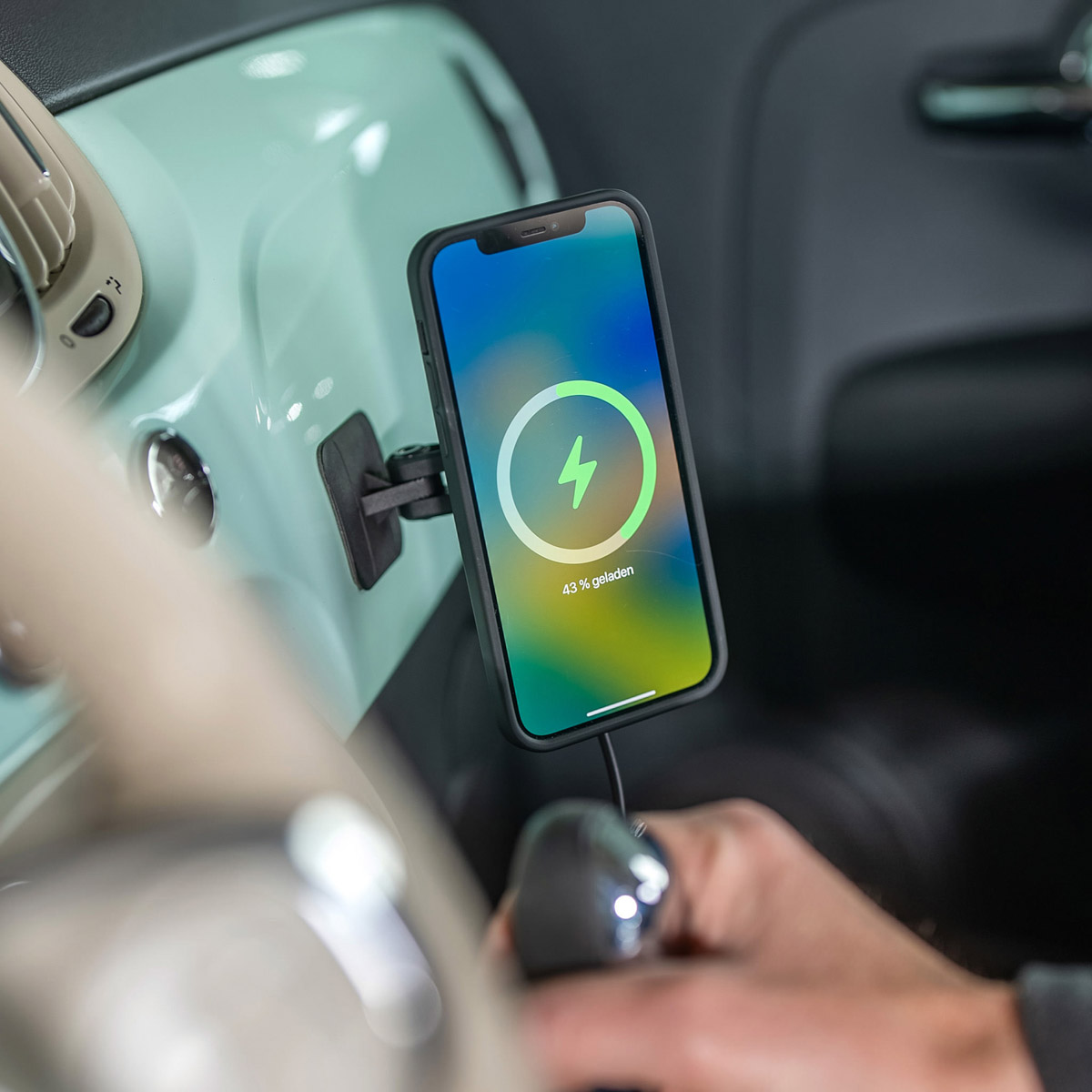 SP Connect SP Charging Adhesive Mount Pro SPC+ - Zelfklevende telefoonhouder - Oplaadfunctie - voor SPC+ hoesjes - Zwart - Afbeelding 6