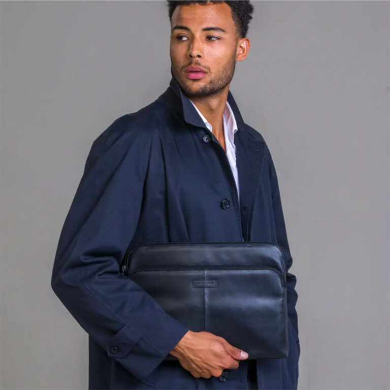 dbramante1928 Skagen Pro+ Sleeve - Laptop hoes 13 inch - Echt leer - MacBook Pro 13 inch / Air 13 inch - Black - Afbeelding 6