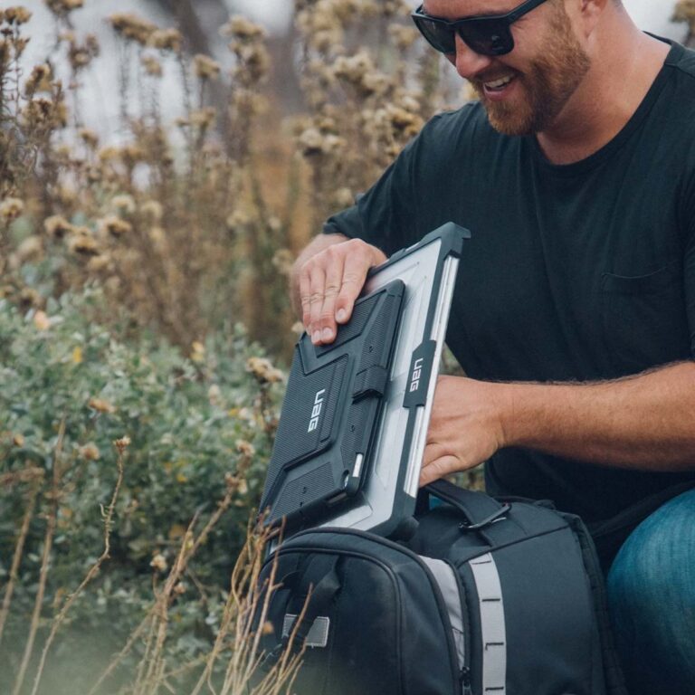 UAG Metropolis Bookcase Apple iPad 9 (2021) 10.2 inch / iPad 8 (2020) 10.2 inch / iPad 7 (2019) 10.2 inch - Zwart - Afbeelding 3