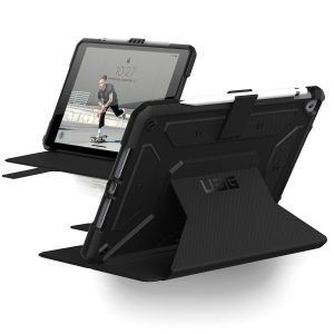 UAG Metropolis Bookcase Apple iPad 9 (2021) 10.2 inch / iPad 8 (2020) 10.2 inch / iPad 7 (2019) 10.2 inch - Zwart