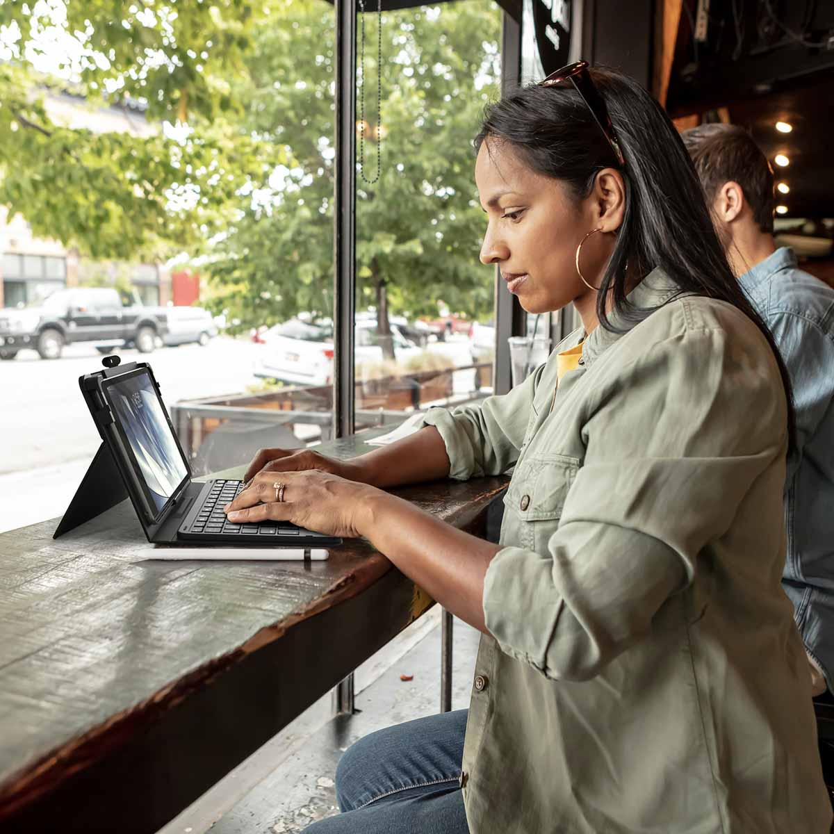 ZAGG Messenger Folio 2 Keyboard Case Apple iPad 11 (2025) 11 inch A16 / iPad 10 (2022) 10.9 inch - Charcoal - Afbeelding 7