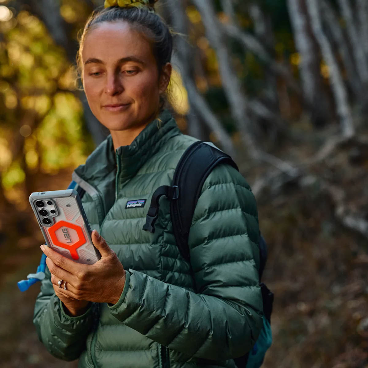 UAG Pathfinder Backcover MagSafe met Polskoord Samsung Galaxy S25 Ultra - Clear Lava - Afbeelding 4