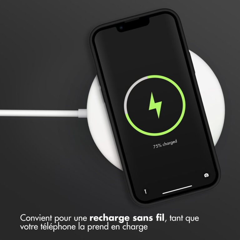 Accezz Liquid Silicone Backcover Apple iPhone 12 (Pro) - Zwart - Afbeelding 4