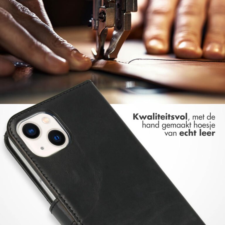Selencia Echt Lederen Bookcase Apple iPhone 13 - Zwart - Afbeelding 4