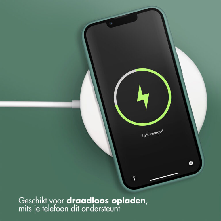 Accezz Liquid Silicone Backcover Apple iPhone 13 Pro - Donkergroen - Afbeelding 2