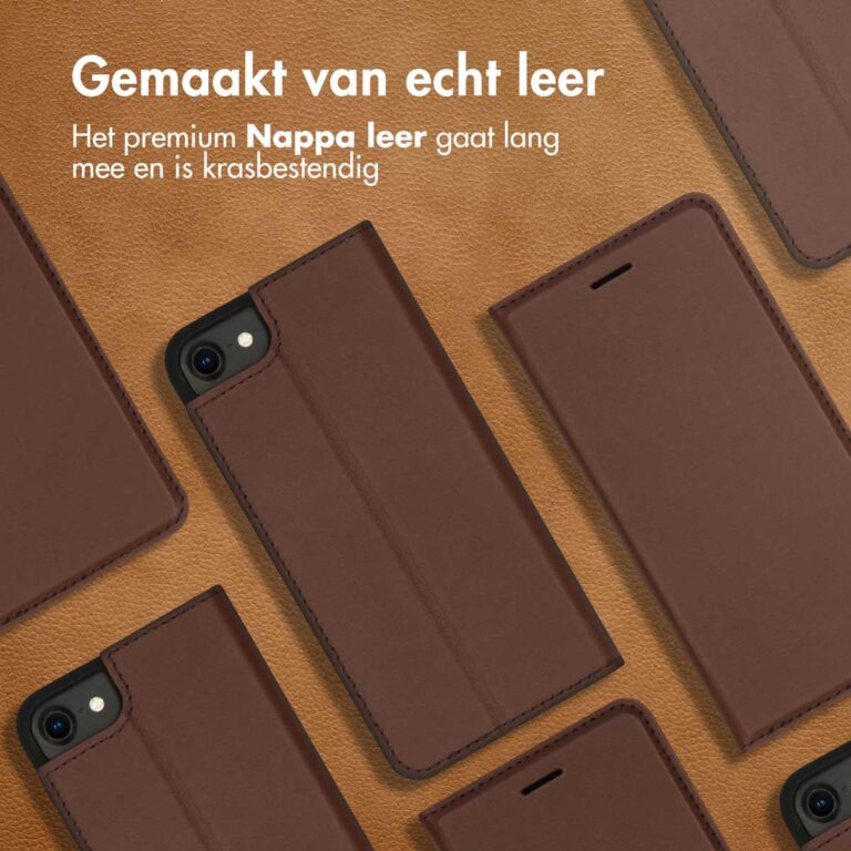 Accezz Premium Leather Slim Bookcase Apple iPhone SE (2022 / 2020) / 8 / 7 / 6(s) - Bruin - Afbeelding 2