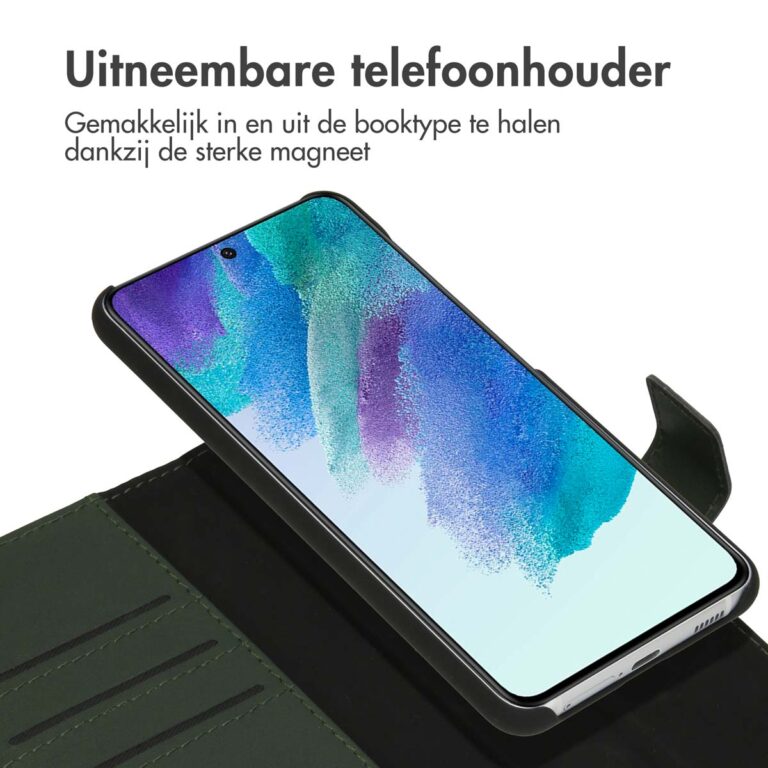 Accezz Premium Leather 2 in 1 Wallet Bookcase Samsung Galaxy S21 FE - Groen - Afbeelding 4