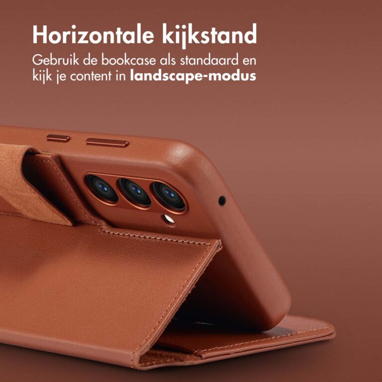 Accezz Leather Bookcase 2-in-1 met MagSafe Samsung Galaxy S24 Plus - Sienna Brown - Afbeelding 7