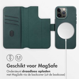 Accezz Leather Bookcase 2-in-1 met MagSafe Apple iPhone 15 Pro Max - Cedar Green