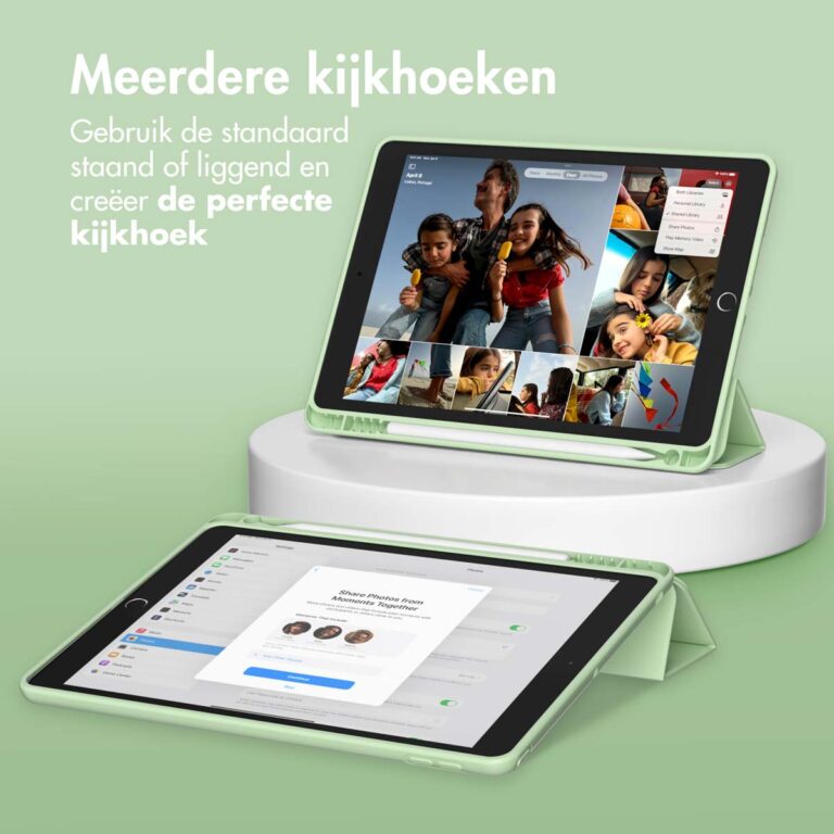 Accezz Smart Silicone Bookcase Apple iPad 9 (2021) 10.2 inch / iPad 8 (2020) 10.2 inch / iPad 7 (2019) 10.2 inch - Lichtgroen - Afbeelding 6