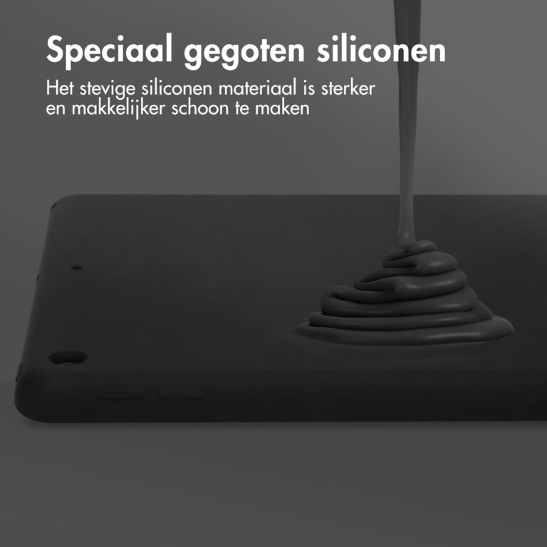 Accezz Liquid Silicone Backcover Apple iPad 9 (2021) 10.2 inch / iPad 8 (2020) 10.2 inch / iPad 7 (2019) 10.2 inch - Zwart - Afbeelding 4