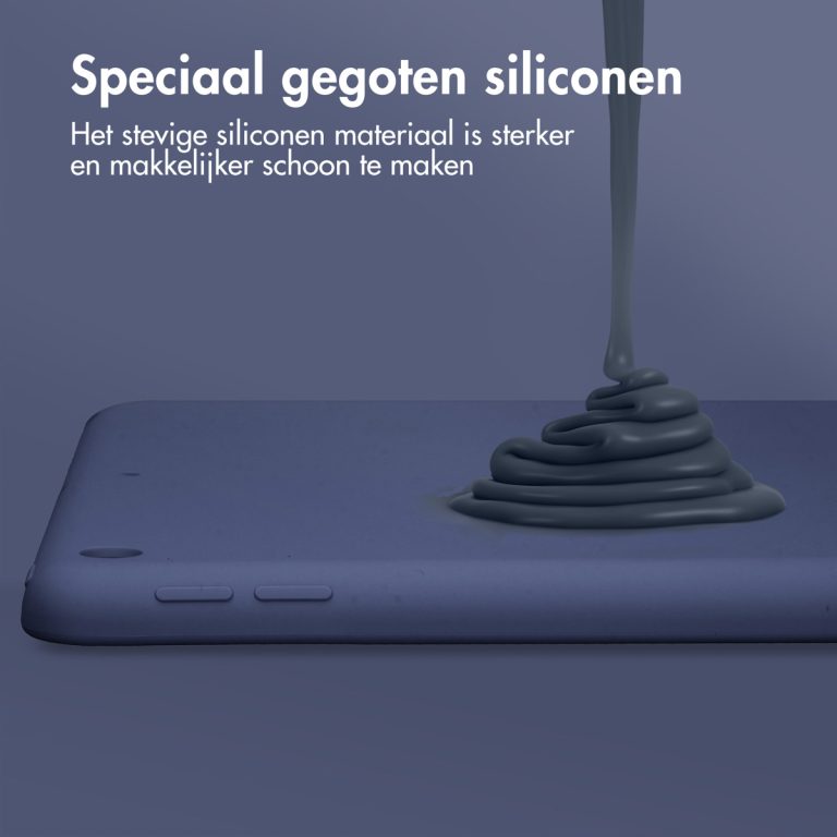 Accezz Liquid Silicone Backcover Apple iPad 9 (2021) 10.2 inch / iPad 8 (2020) 10.2 inch / iPad 7 (2019) 10.2 inch - Donkerblauw - Afbeelding 4