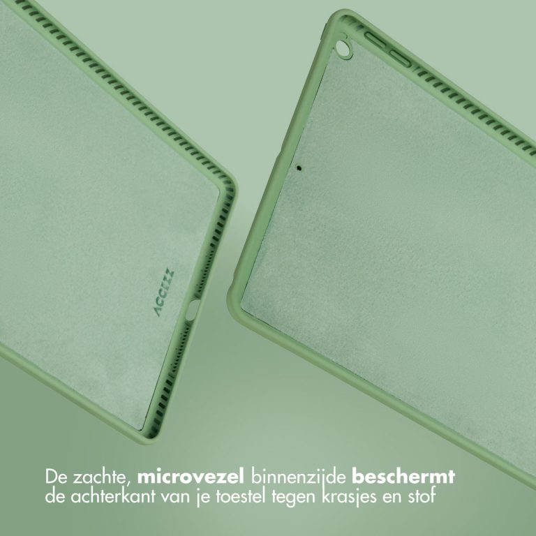 Accezz Liquid Silicone Backcover Apple iPad 9 (2021) 10.2 inch / iPad 8 (2020) 10.2 inch / iPad 7 (2019) 10.2 inch - Lichtgroen - Afbeelding 6