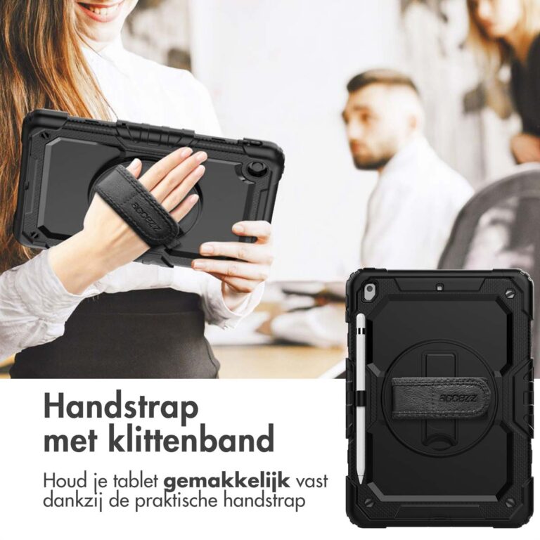 Accezz Rugged Backcover met schouderstrap Apple iPad 9 (2021) 10.2 inch / iPad 8 (2020) 10.2 inch / iPad 7 (2019) 10.2 inch - Zwart - Afbeelding 2