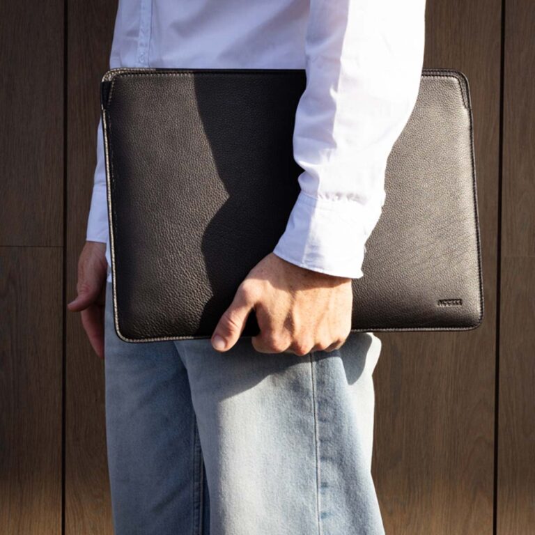 Accezz Leather Laptop hoes MacBook 15 inch - Laptopsleeve - Zwart - Afbeelding 9