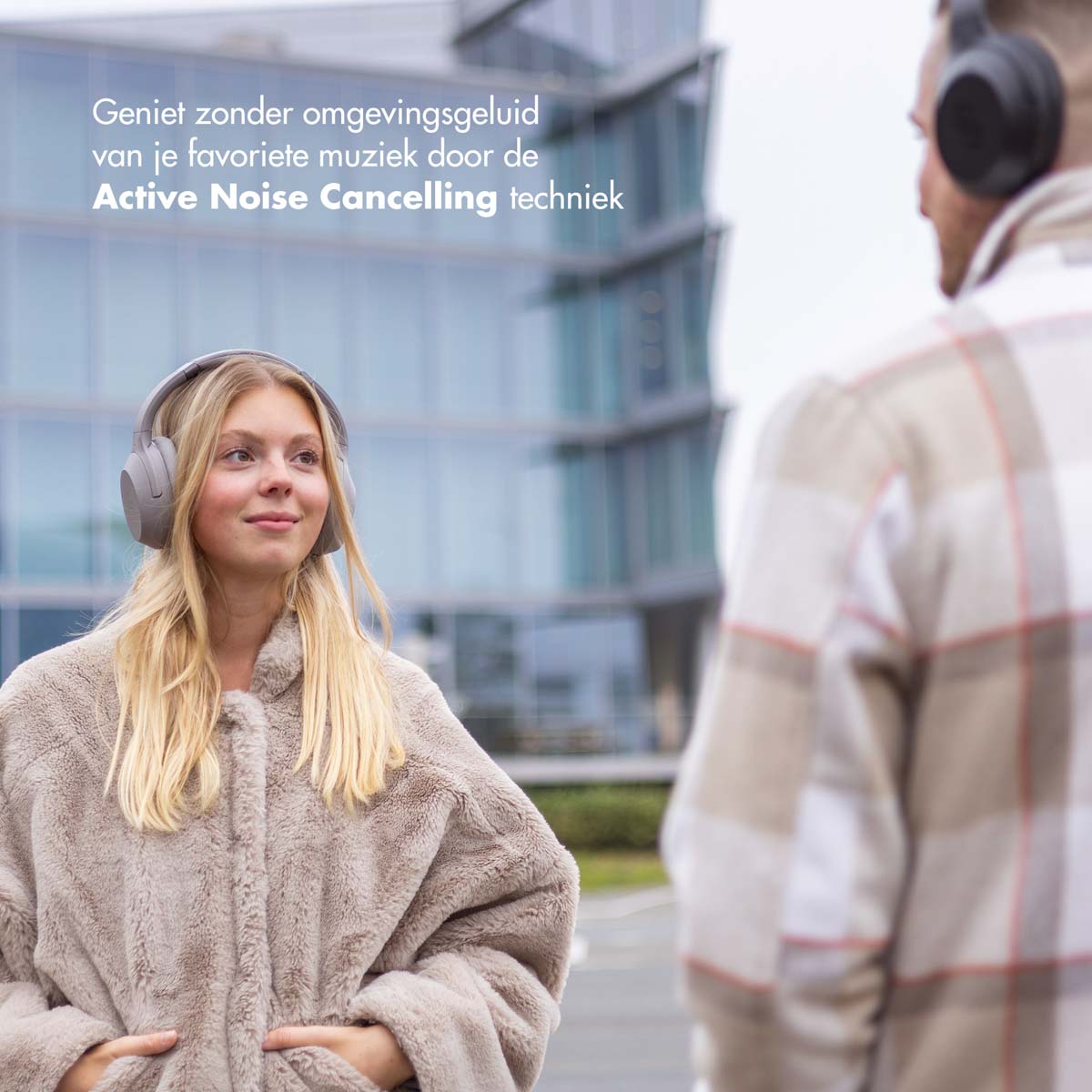Selencia Urban Play Draadloze Koptelefoon - Active Noise Cancelling (ANC) - Met Opbergcase - Cosy Grey - Afbeelding 6