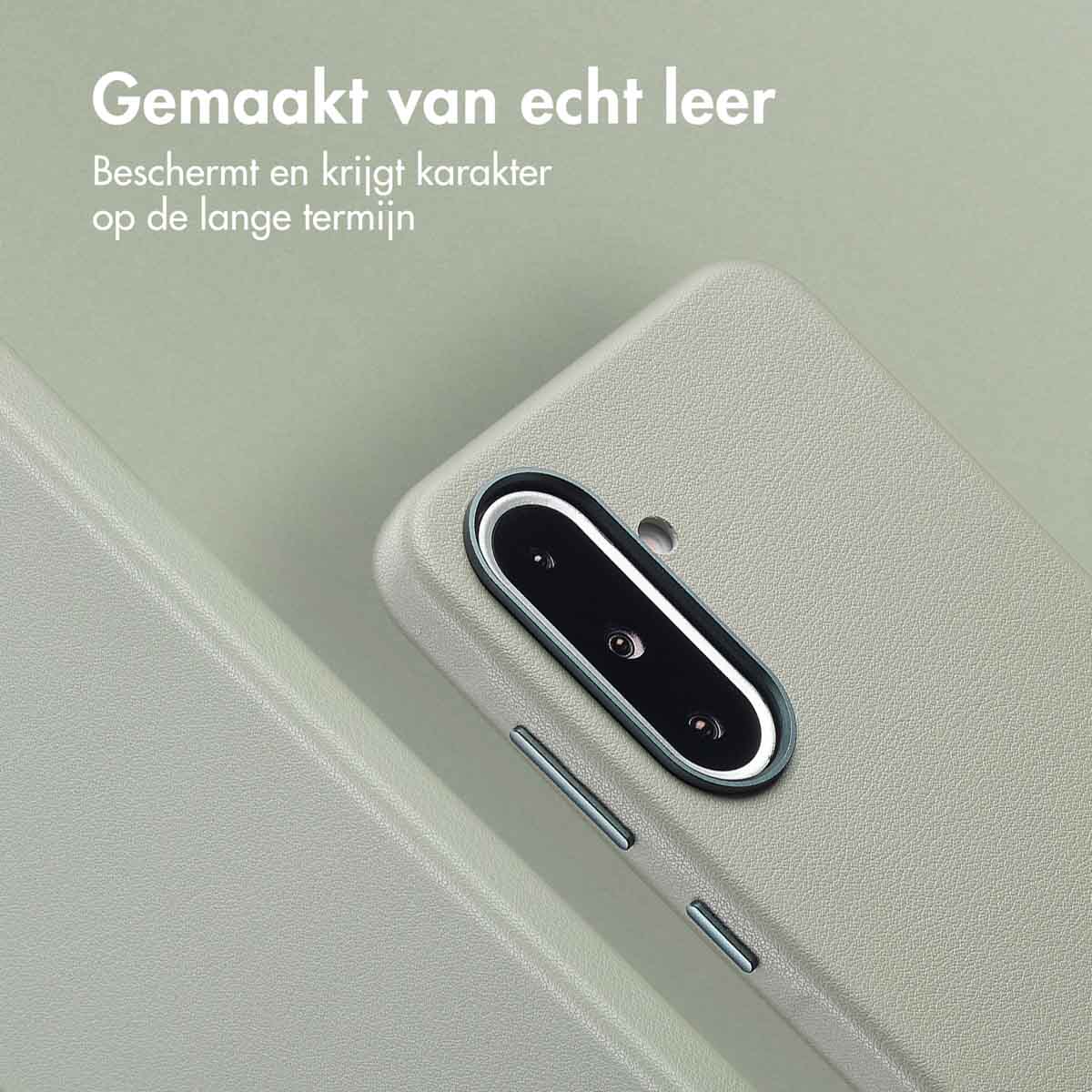 Accezz MagSafe Leather Backcover Samsung Galaxy A36 / A56 - Light Grey - Afbeelding 4