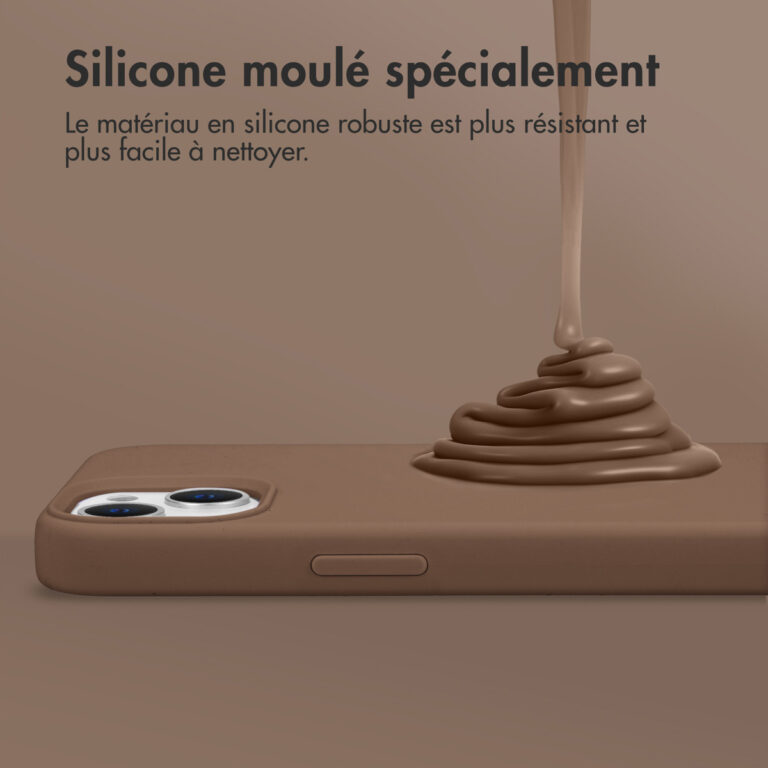 Accezz Liquid Silicone Backcover met MagSafe Apple iPhone 12 (Pro) - Light Brown - Afbeelding 3