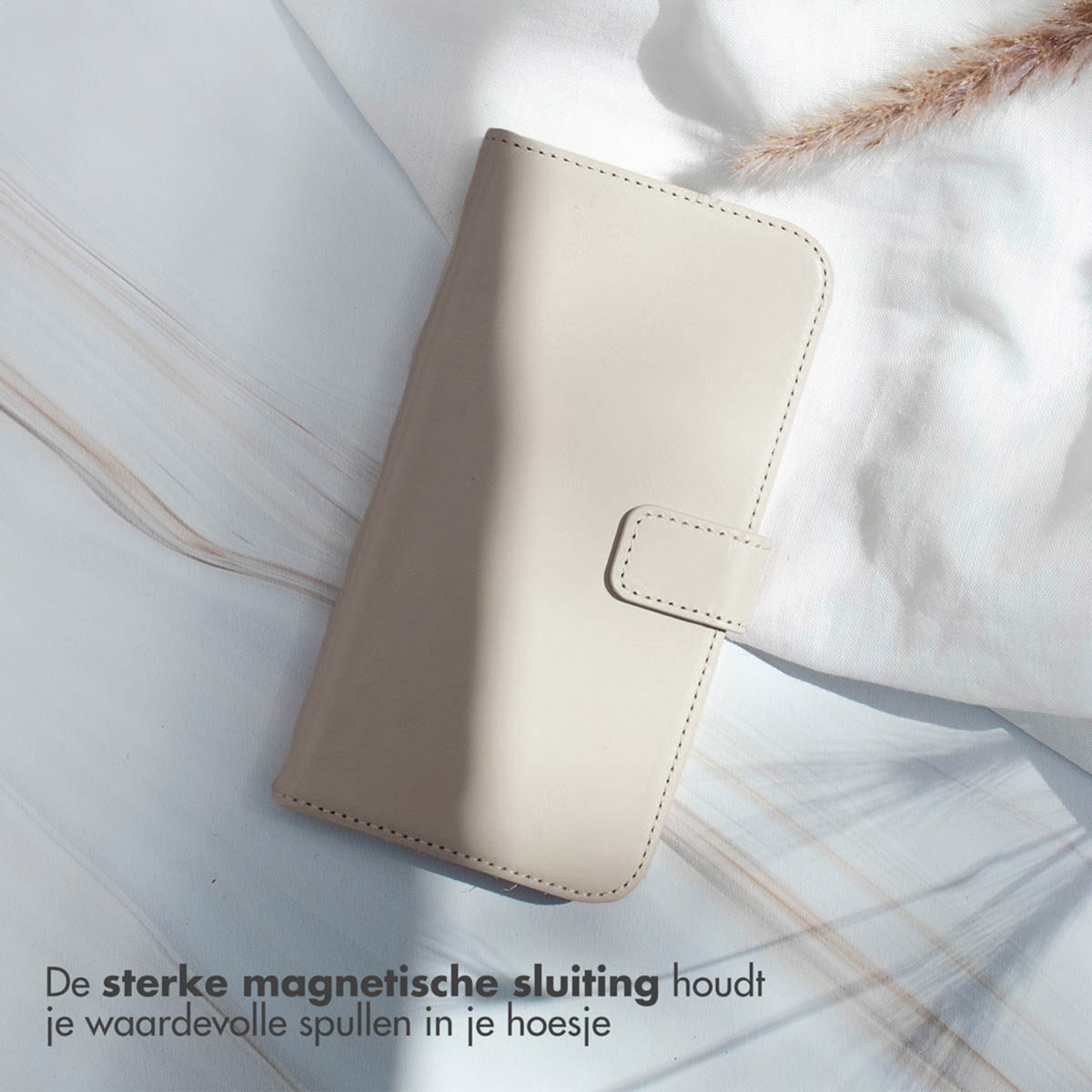 Selencia Echt Leren Bookcase Samsung Galaxy A13 (5G) / A04s - Greige - Afbeelding 8