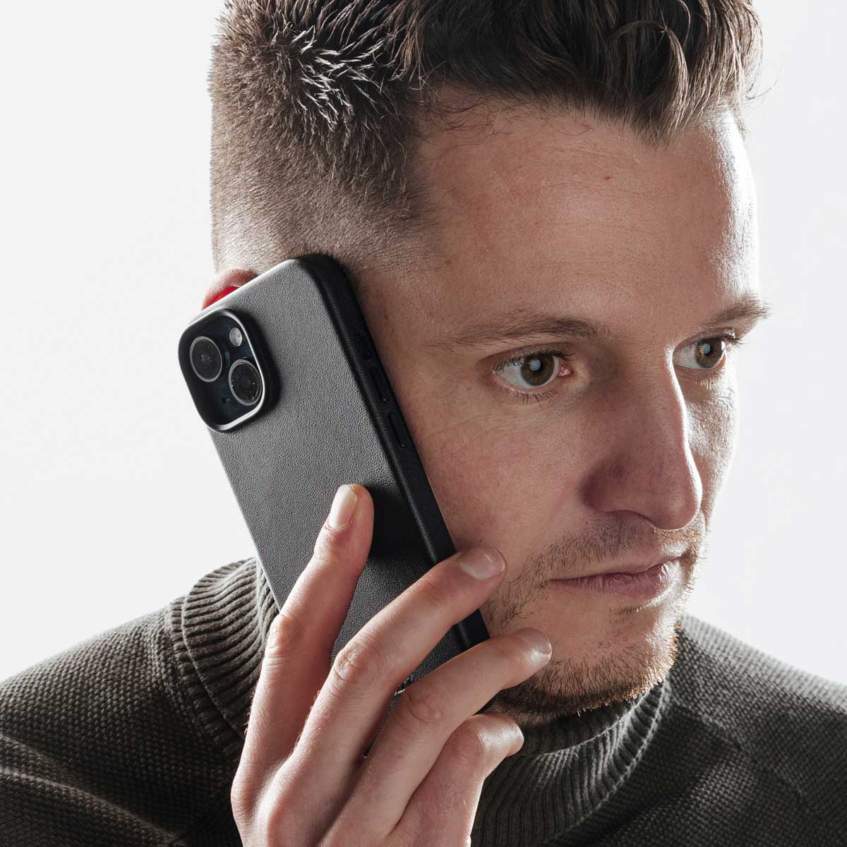 Accezz MagSafe Leather Backcover Apple iPhone 16 - Onyx Black - Afbeelding 6