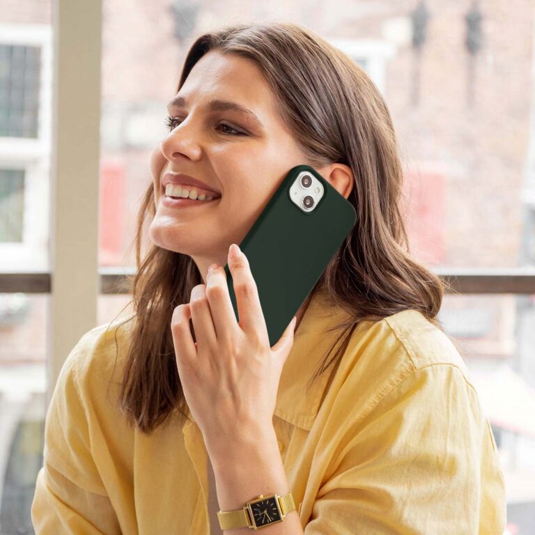 Accezz Liquid Silicone Backcover Google Pixel 8a - Forest Green - Afbeelding 4