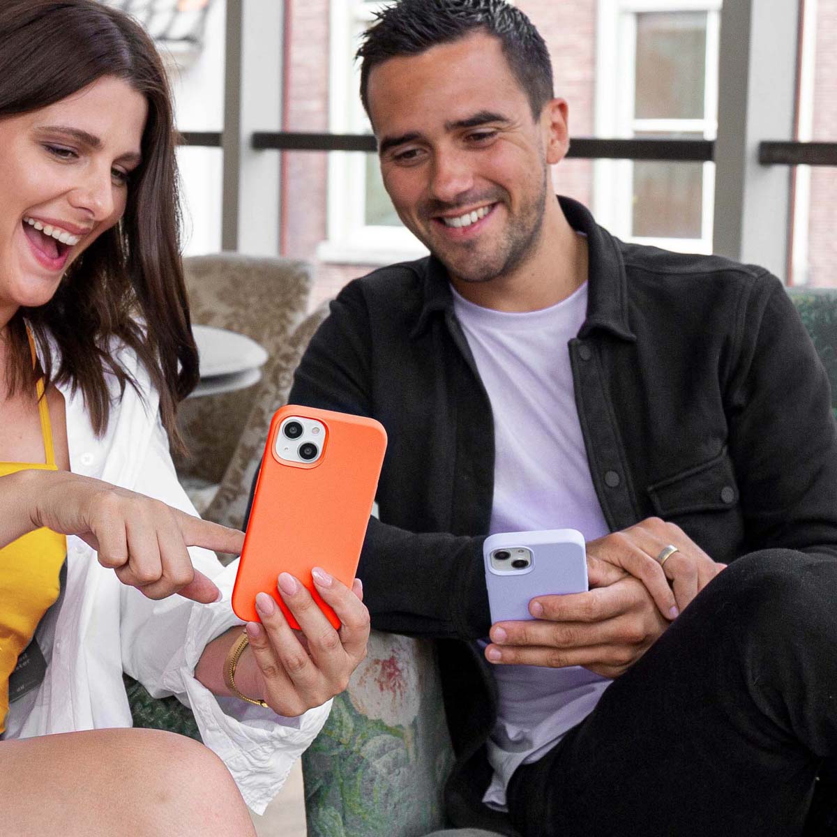 Accezz Liquid Silicone Backcover Apple iPhone 15 Pro Max - Nectarine - Afbeelding 10