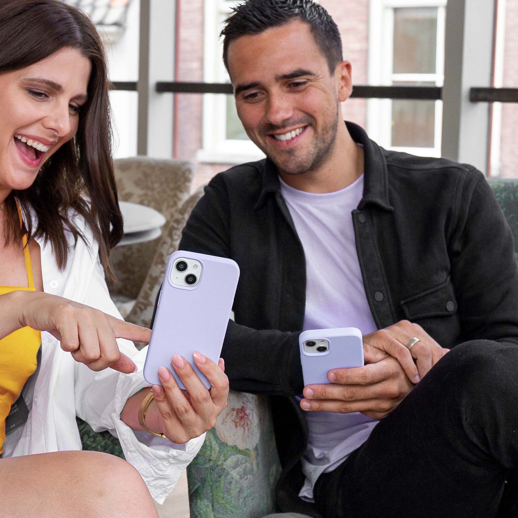 Accezz Liquid Silicone Backcover Samsung Galaxy A33 - Paars - Afbeelding 4