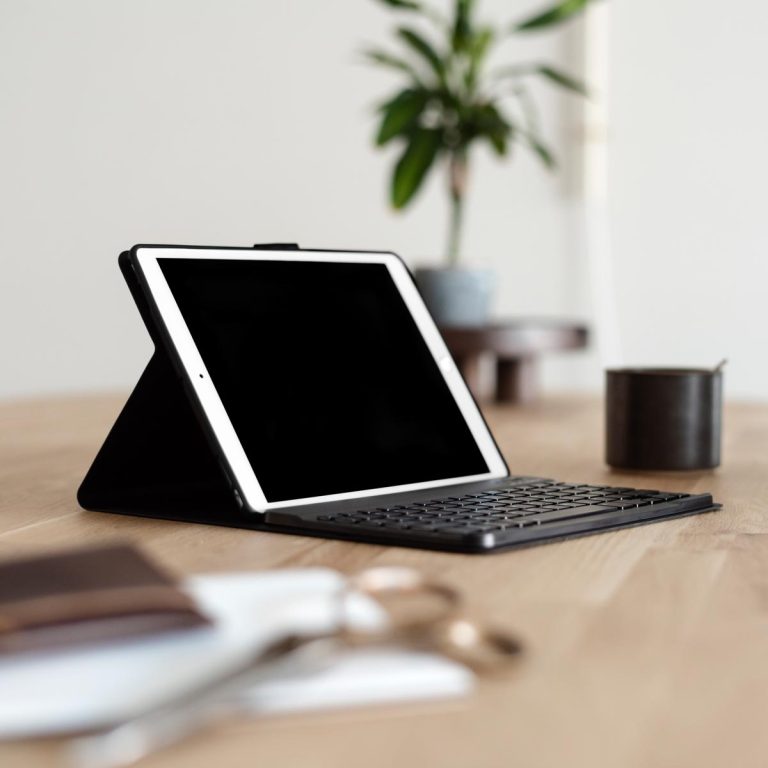 Accezz QWERTY Bluetooth Keyboard Bookcase Samsung Galaxy Tab A9 Plus - Afbeelding 2