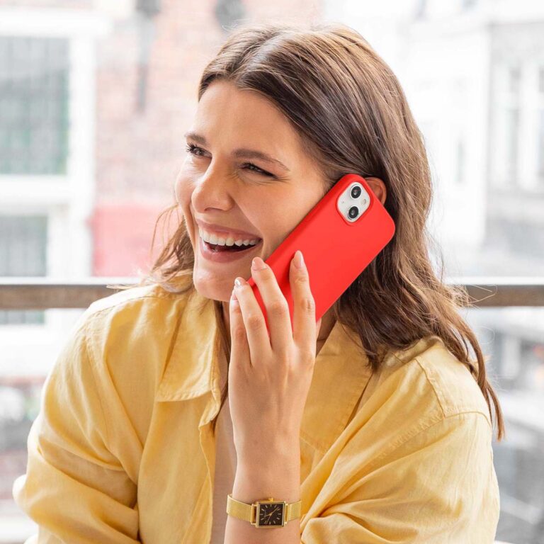 Accezz Liquid Silicone Backcover met MagSafe Apple iPhone 15 Pro Max - Rood - Afbeelding 8
