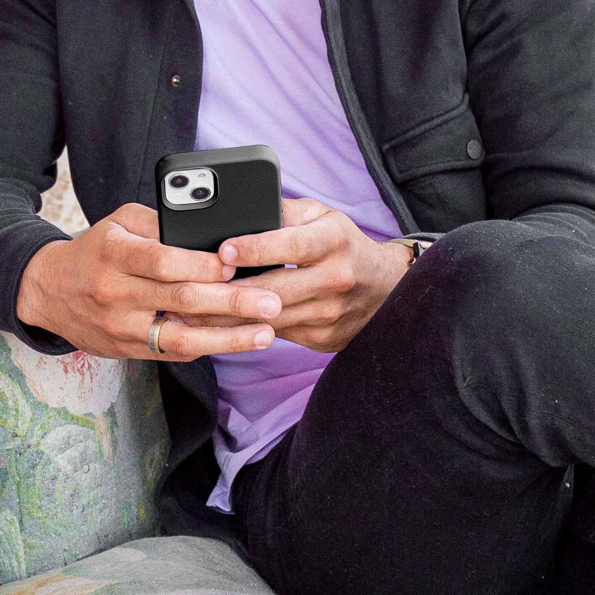 Accezz Liquid Silicone Backcover met MagSafe Apple iPhone 12 (Pro) - Zwart - Afbeelding 10